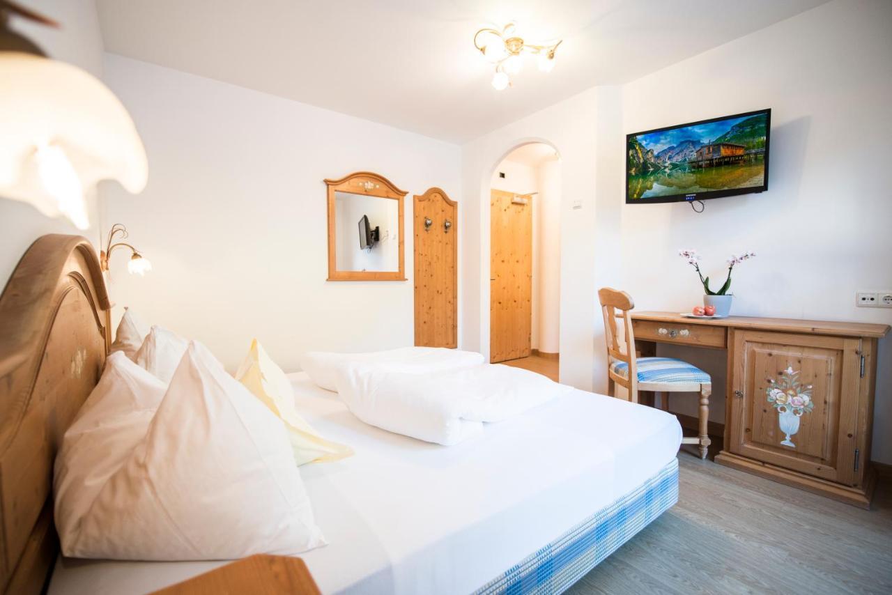 Turmhotel Gschwendt Planca di Sopra Zewnętrze zdjęcie